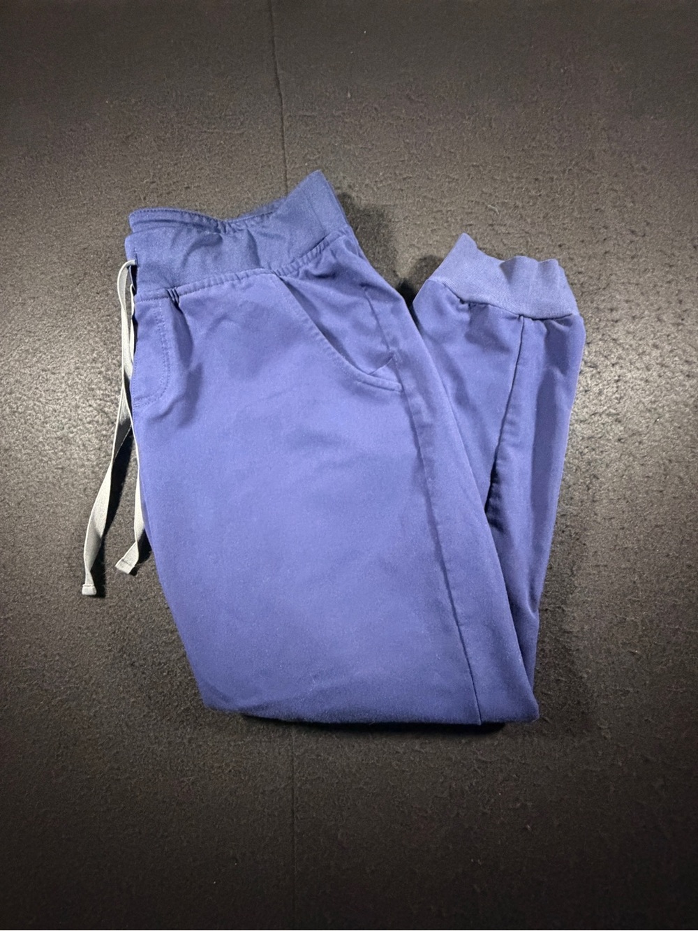 FIGS Navy blue scrub set - Picture 5 of 13